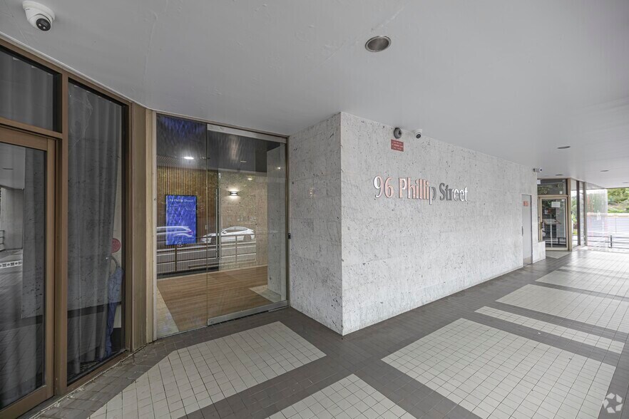 96 Phillip St, Parramatta à louer - Photo du bâtiment - Image 2 de 4