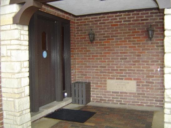 420 Pennsylvania Ave, Glen Ellyn, IL à vendre - Photo du bâtiment - Image 2 de 12