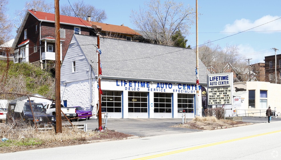 5711 Forward Ave, Pittsburgh, PA à vendre - Photo du bâtiment - Image 3 de 5