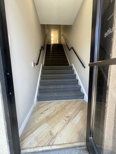 55 N Dean St, Englewood, NJ à louer - Photo du bâtiment - Image 2 de 8