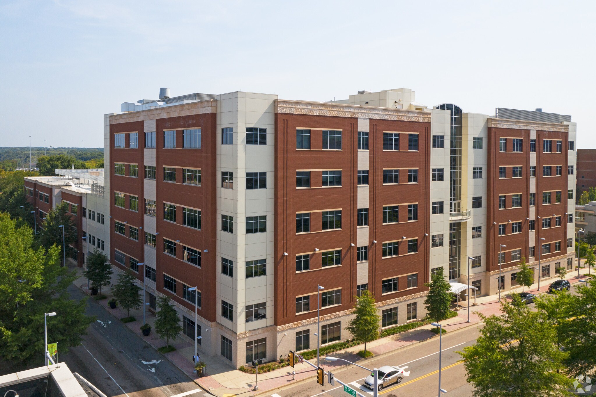 735-737 N 5th St, Richmond, VA à louer Photo du bâtiment- Image 1 de 7