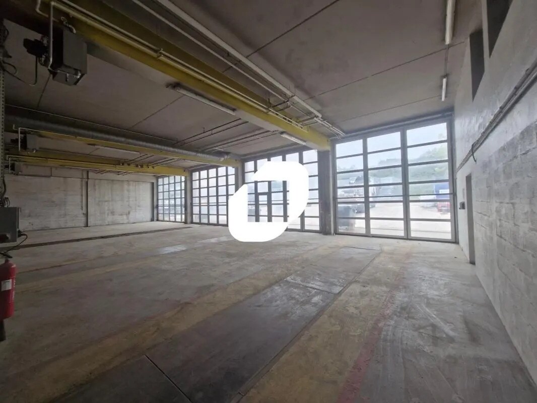 4 Allée Des Performances, Noisy-le-Grand for lease Interior Photo- Image 1 of 8