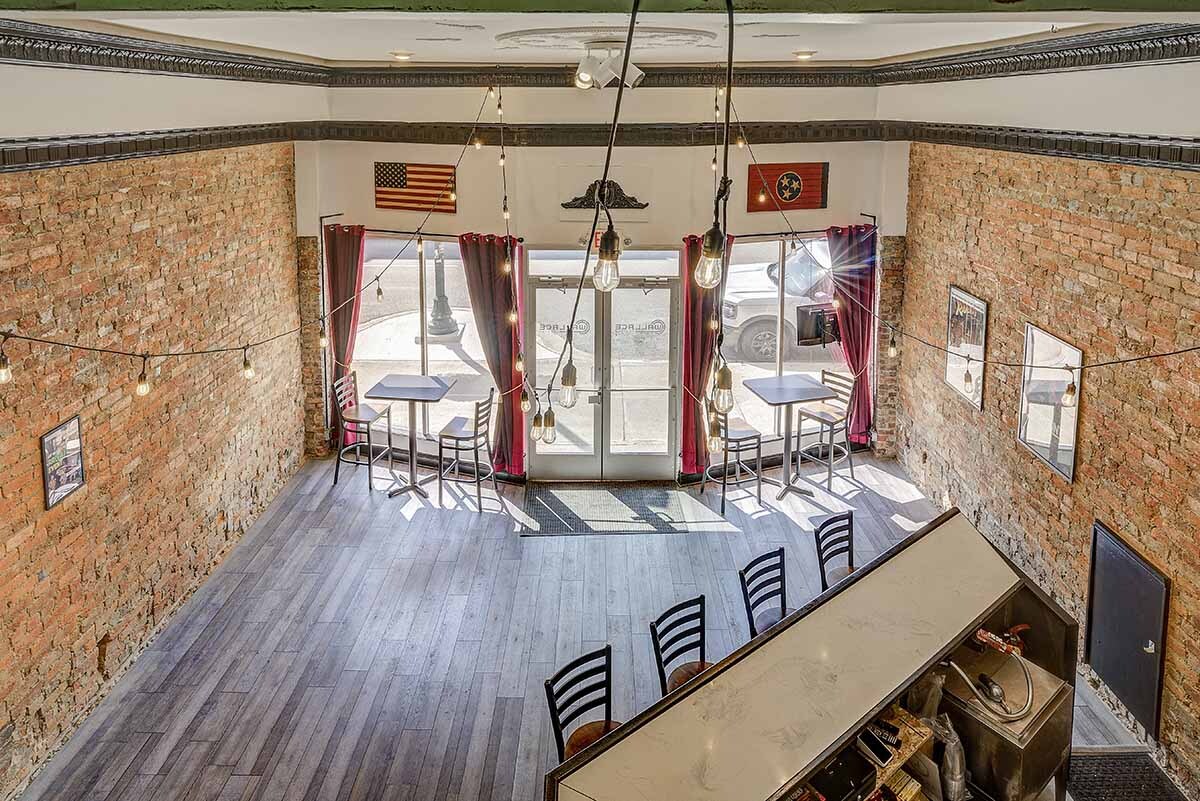 215 E Main St, Johnson City, TN à louer Photo intérieure- Image 1 de 12