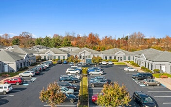 960 Town Center dr, Langhorne, PA à louer Aérien- Image 1 de 9