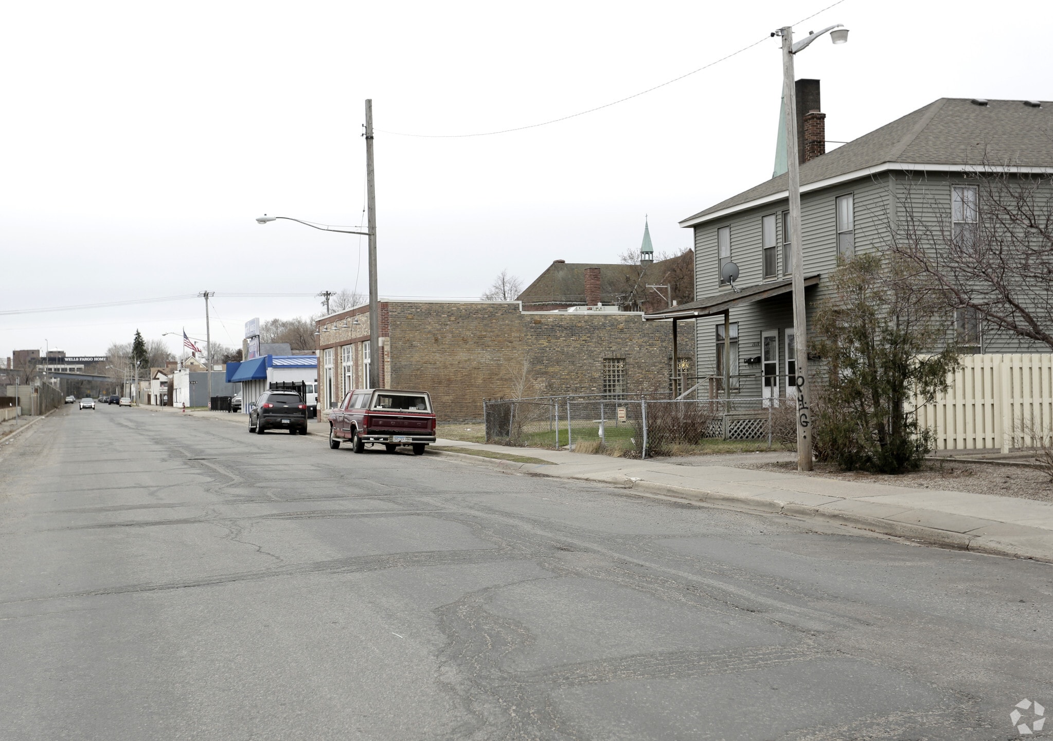 2104 4th Ave S, Minneapolis, MN à vendre Photo du bâtiment- Image 1 de 6