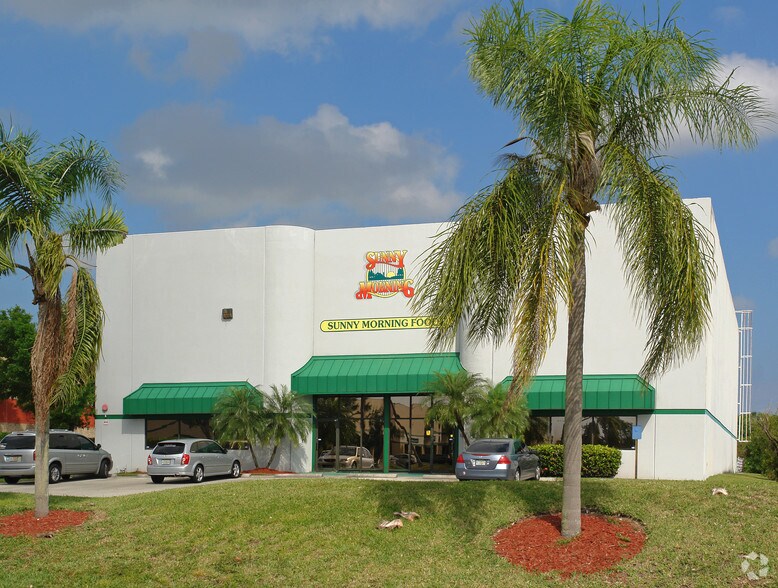 5330 NW 35th Ave, Fort Lauderdale, FL à louer - Photo principale - Image 1 de 2