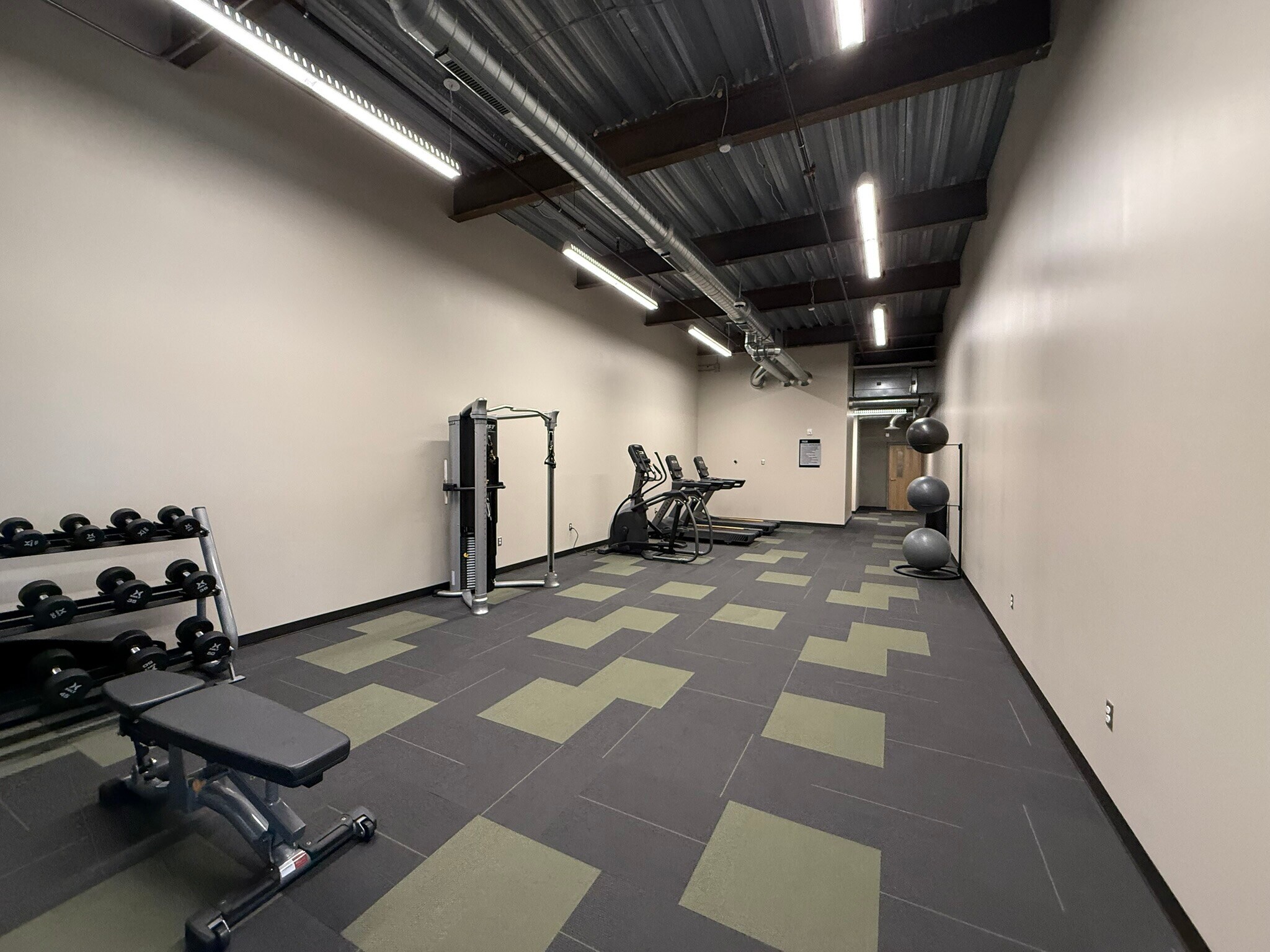 220 SW 9th St, Des Moines, IA à louer Photo intérieure- Image 1 de 19