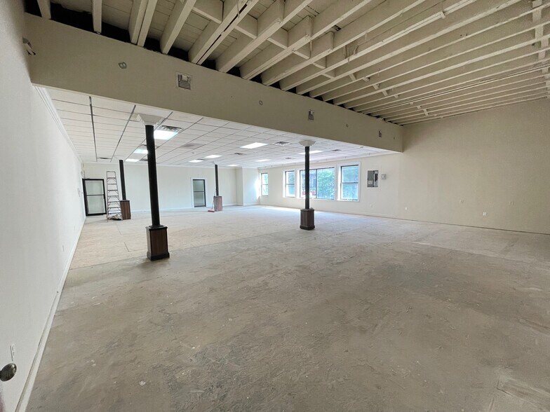 541-547 W 145th St, New York, NY for lease - Building Photo - Image 2 of 19