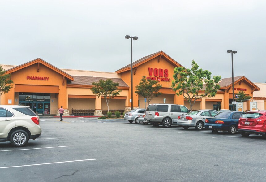 7360-7430 Cherry Ave, Fontana, CA for lease - Building Photo - Image 1 of 2