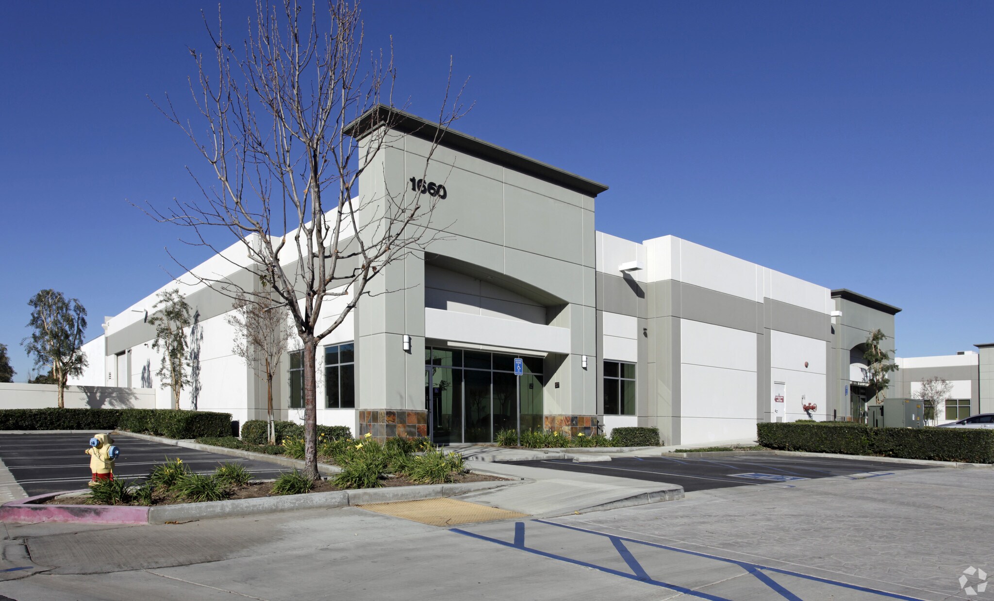 1660 S Grove Ave, Ontario, CA for lease Primary Photo- Image 1 of 4