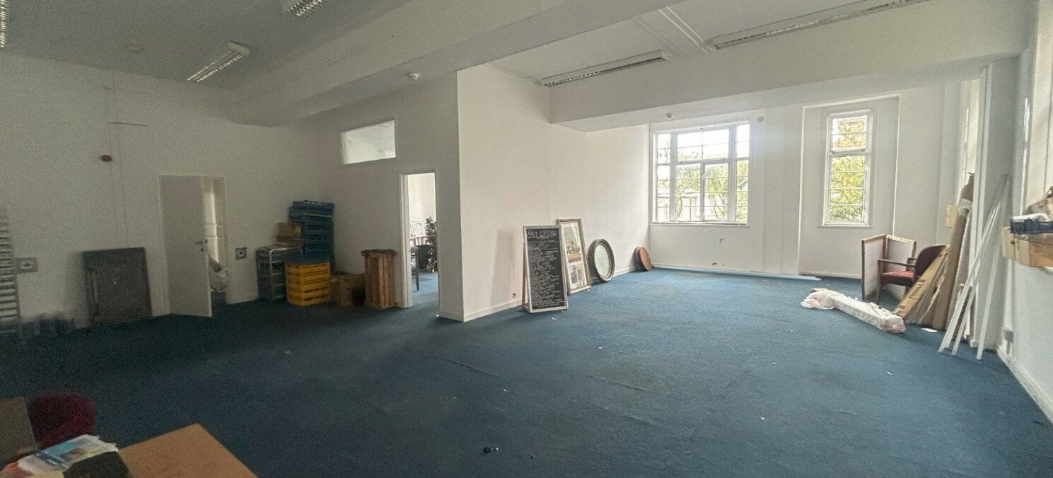 56-56A Chapel Rd, Worthing for lease Interior Photo- Image 1 of 3