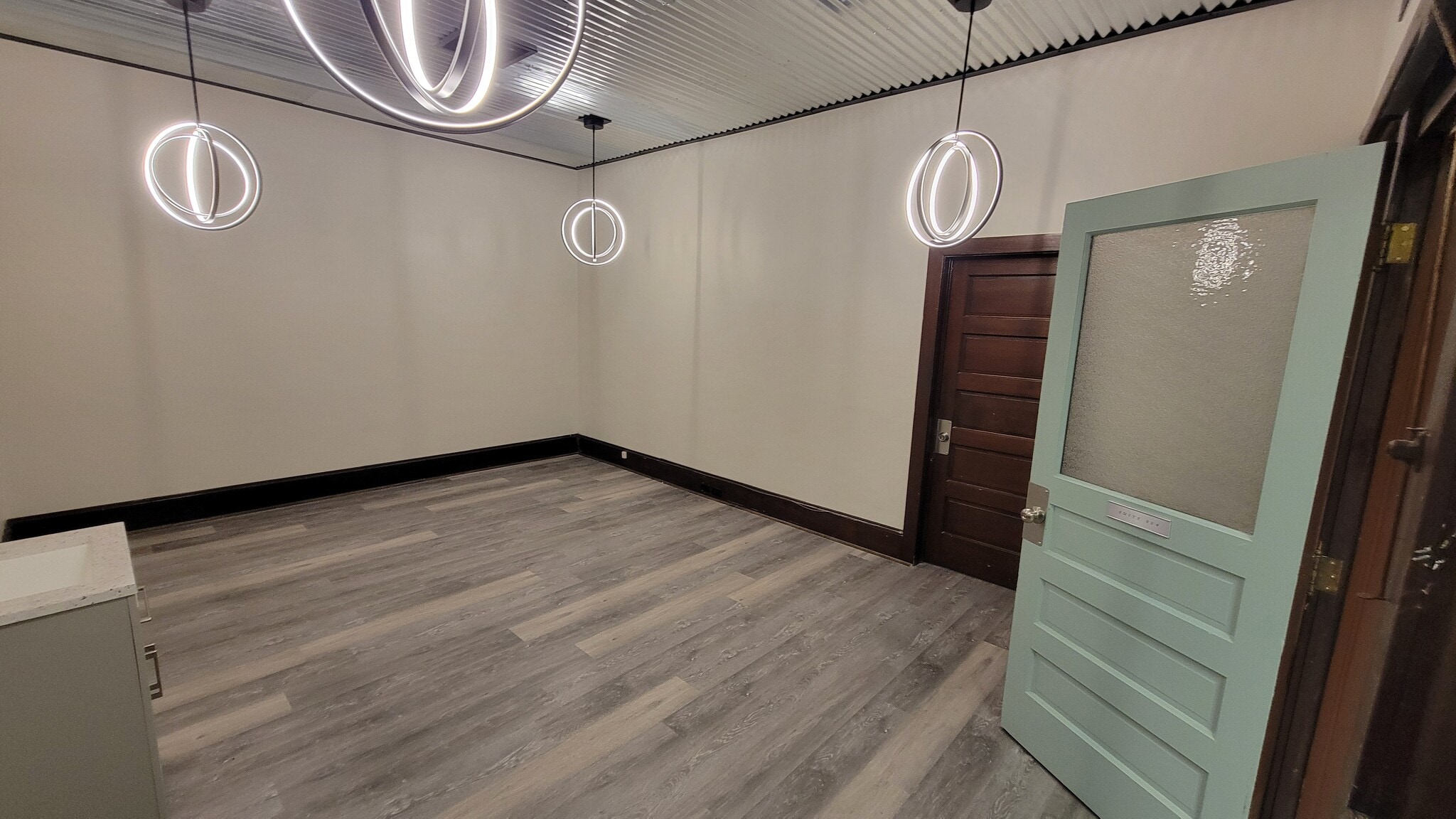 329 Pine St, Williamsport, PA for lease Interior Photo- Image 1 of 5