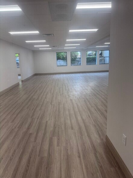 502 S State St, Orem, UT à louer - Photo du bâtiment - Image 2 de 17