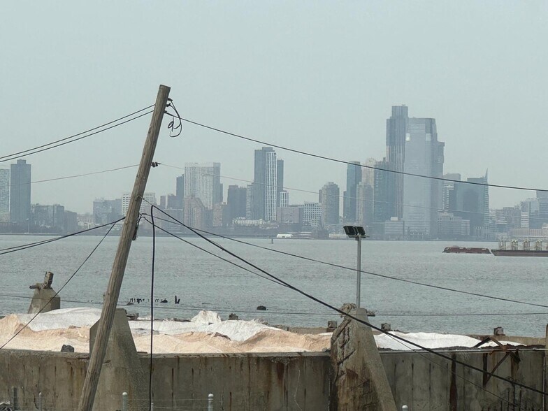 3 Whale Sq, Brooklyn, NY à louer - Photo du bâtiment - Image 2 de 75