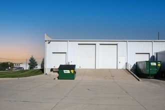 1501 NE Broadway Ave, Des Moines, IA for lease Building Photo- Image 2 of 10