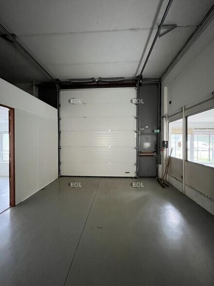 Flex dans Trappes à louer - Photo du bâtiment - Image 2 de 14