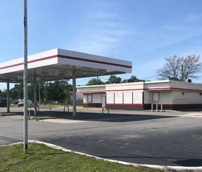 3301 Victory Blvd, Portsmouth, VA for lease - Building Photo - Image 1 of 2