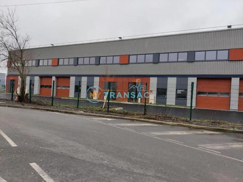 Flex in Corbeil-Essonnes for lease - Building Photo - Image 3 of 13