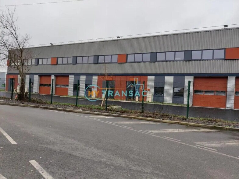 Flex dans Corbeil-Essonnes à louer - Photo du bâtiment - Image 3 de 13