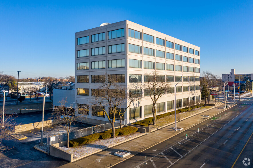 2211 E Jefferson Ave, Detroit, MI for sale - Building Photo - Image 1 of 18