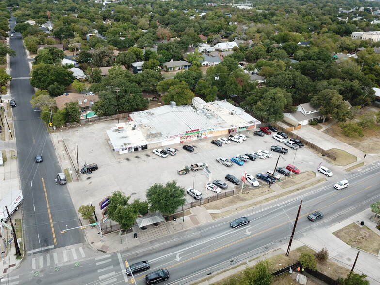 5706 Manor Rd, Austin, TX à vendre - Photo du bâtiment - Image 1 de 1