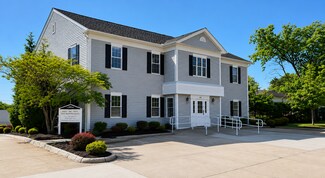 Plus de détails pour 698 E Washington St, Medina, OH - Bureau à louer