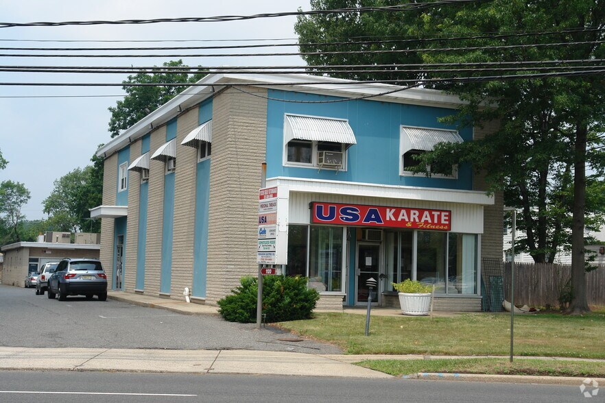 1120 Raritan Rd, Clark, NJ à louer - Photo du bâtiment - Image 2 de 5