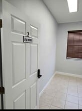 4865 Palm Coast Pky, Palm Coast, FL à louer Photo intérieure- Image 2 de 6