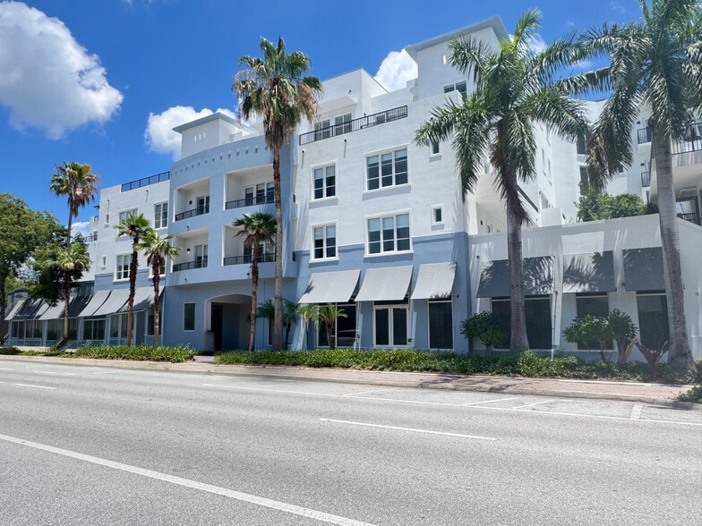 151 NE 5th Ave, Delray Beach, FL à louer - Photo du bâtiment - Image 1 de 9
