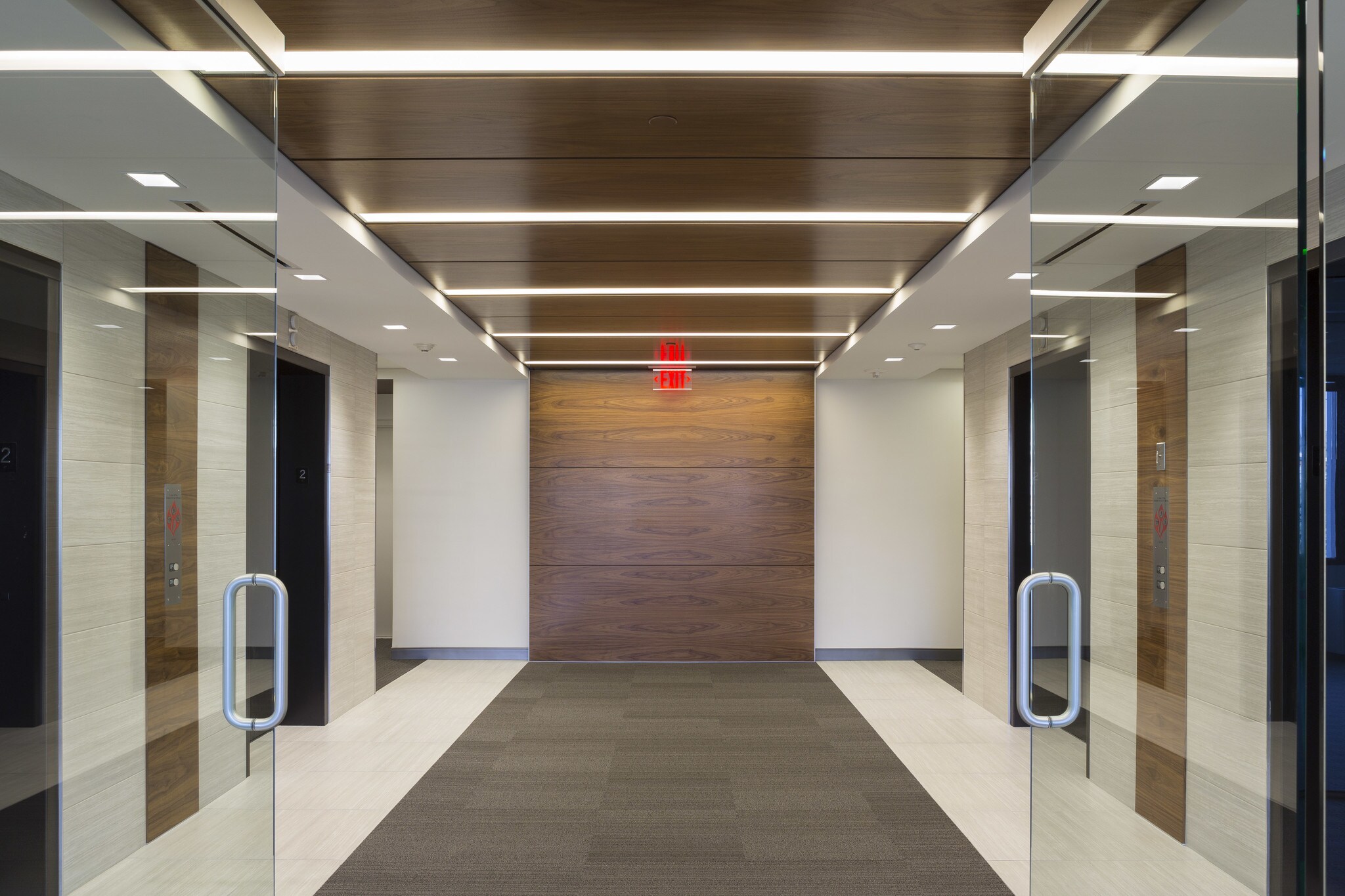 4350 East-West Hwy, Bethesda, MD à louer Hall d’entrée- Image 1 de 2