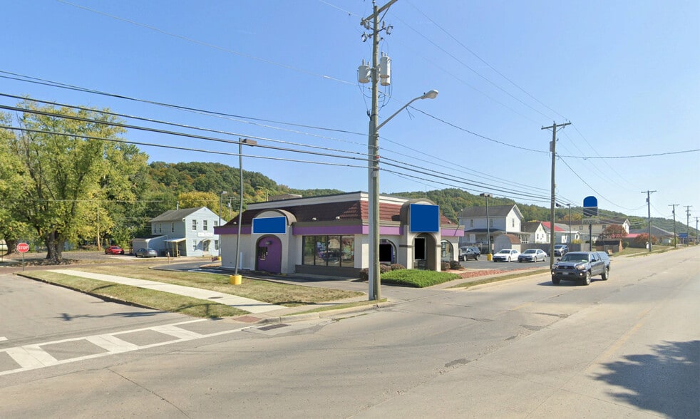 763 Chestnut St, Nelsonville, OH à louer - Photo du bâtiment - Image 2 de 6