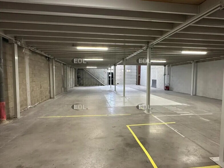 Flex dans Marseille à louer - Photo du bâtiment - Image 3 de 10