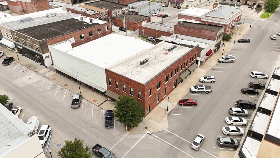 301-303 W Reed St, Moberly, MO for lease - Aerial - Image 3 of 21
