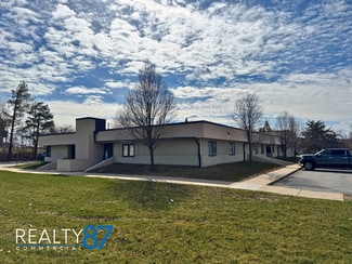 More details for 3601 42nd St NE, Cedar Rapids, IA - Office for Sale