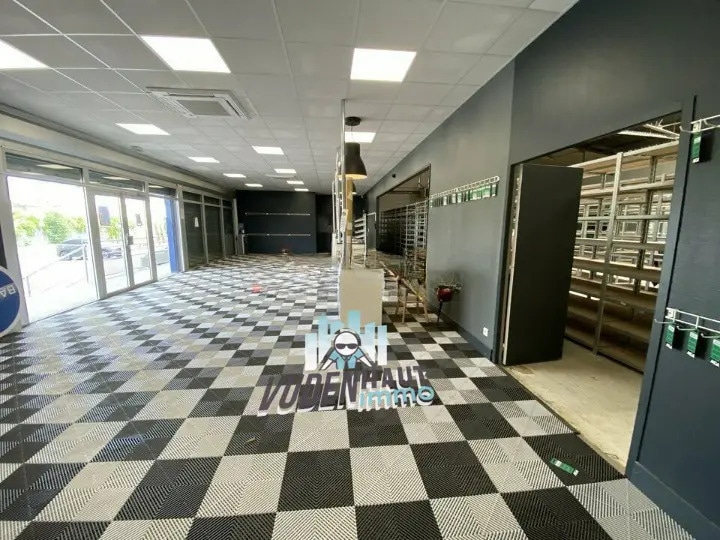 Flex in Toulouse for lease Building Photo- Image 1 of 8