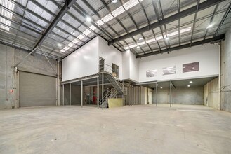 11 Anvil Rd, Seven Hills for lease Interior Photo- Image 2 of 6