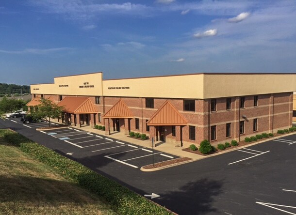 110 Corporate Dr, Johnson City, TN à louer - Photo du bâtiment - Image 3 de 6