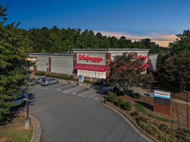 More details for 533 N Main St, Troutman, NC - Retail for Sale