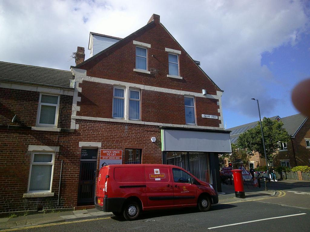198-200 High St E, Wallsend for lease Building Photo- Image 1 of 17