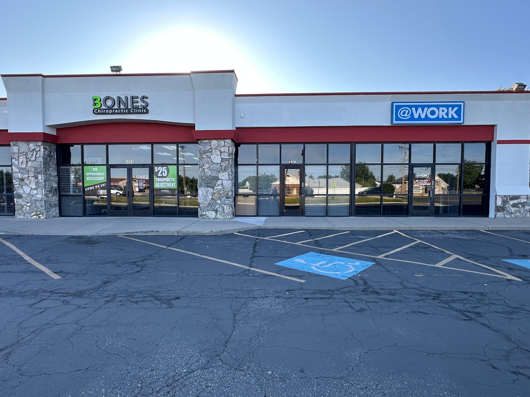 4860-4876 S 1900 W, Roy, UT for lease Interior Photo- Image 1 of 12