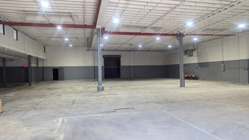 4739 35th St, Long Island City, NY for lease - Building Photo - Image 1 of 4