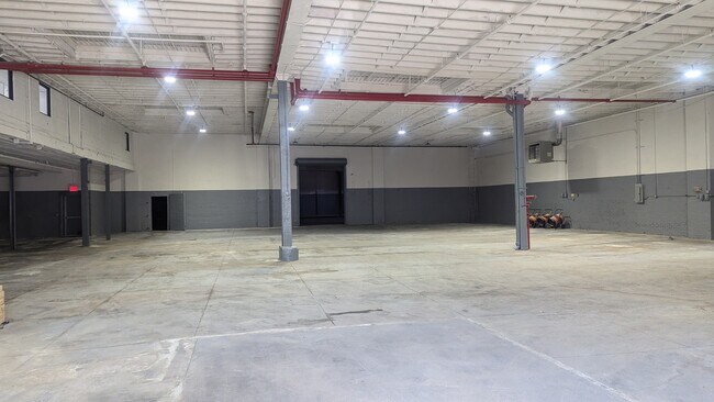 Plus de détails pour 4739 35th St, Long Island City, NY - Industriel à louer