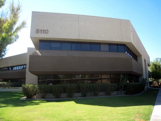 5110 N 40th St, Phoenix, AZ for lease - Building Photo - Image 3 of 7