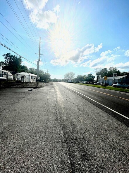 3202 W Osage St, Pacific, MO for lease - Building Photo - Image 3 of 20