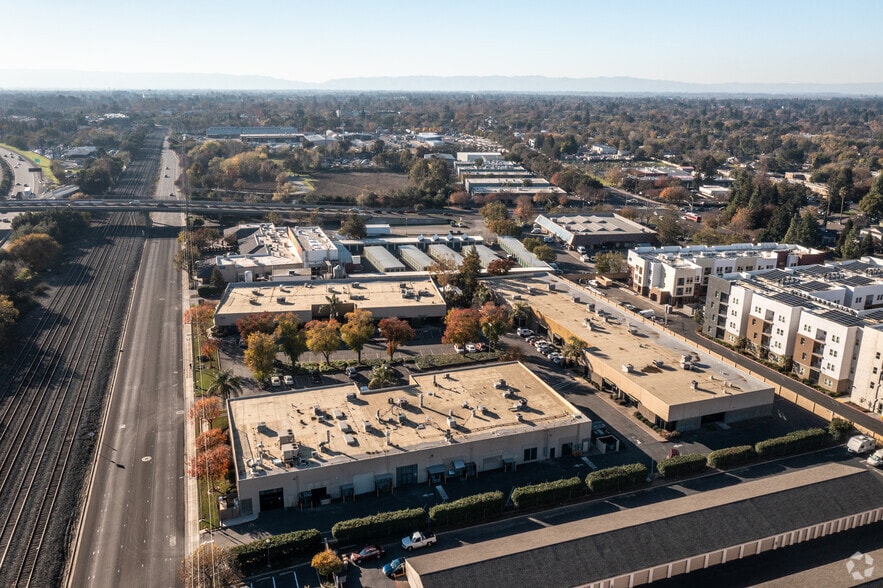 2121 2nd St, Davis, CA for lease - Building Photo - Image 3 of 14