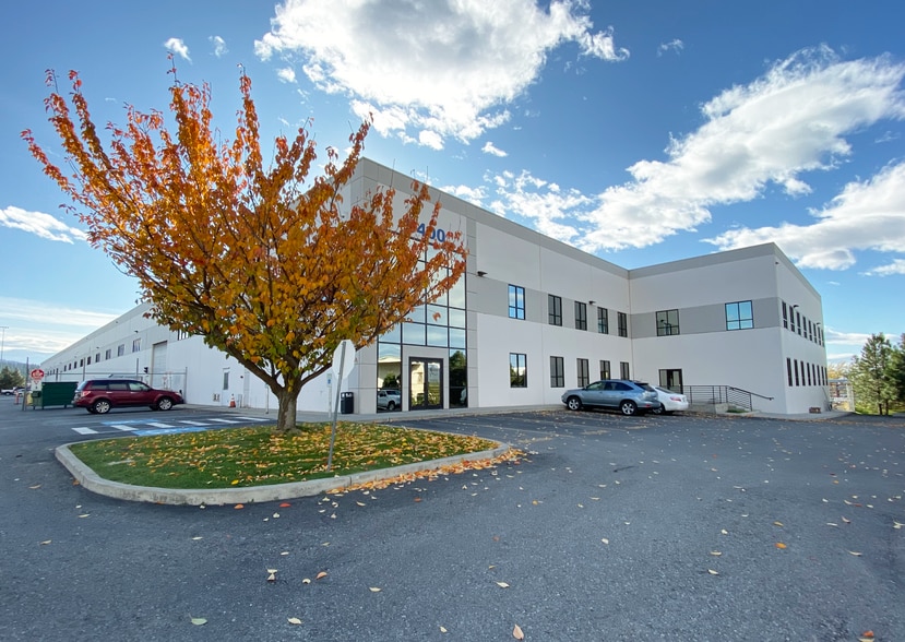 5400 E Broadway Ave, Spokane, WA for lease - Building Photo - Image 1 of 15