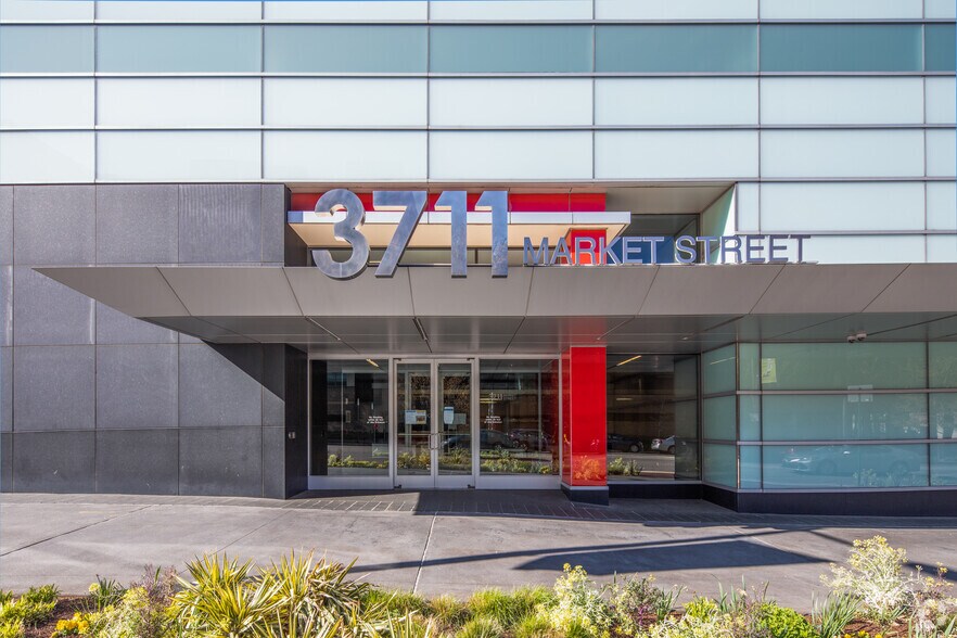 3711 Market St, Philadelphia, PA à louer - Photo du bâtiment - Image 3 de 4