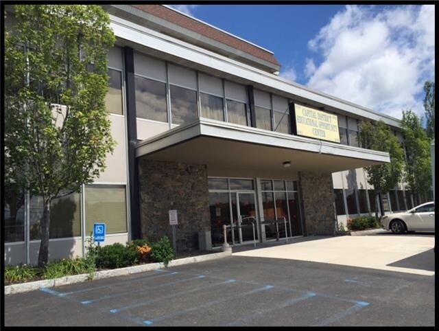 30-32 N Russell Rd, Albany, NY à louer - Photo du bâtiment - Image 3 de 11