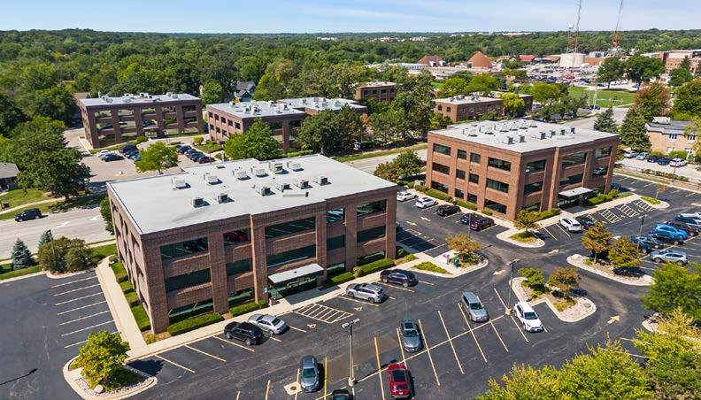 290-300 S County Farm Rd, Wheaton, IL for lease Building Photo- Image 1 of 16