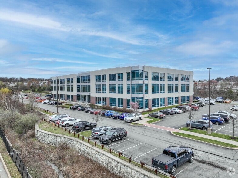 2009 Mackenzie Way, Cranberry Township, PA for lease - Building Photo - Image 1 of 9